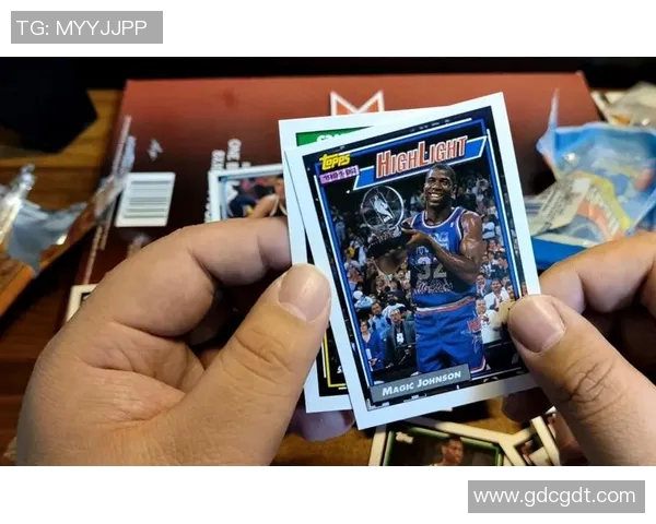 足球卡包收藏热潮揭秘 如何从中挖掘稀有球星卡赚取丰厚回报